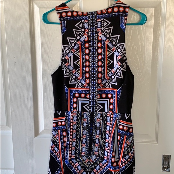 Geometric dress - Picture 2 of 2